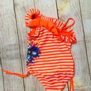 Limited orange floral swimsuit size  4/5🐝